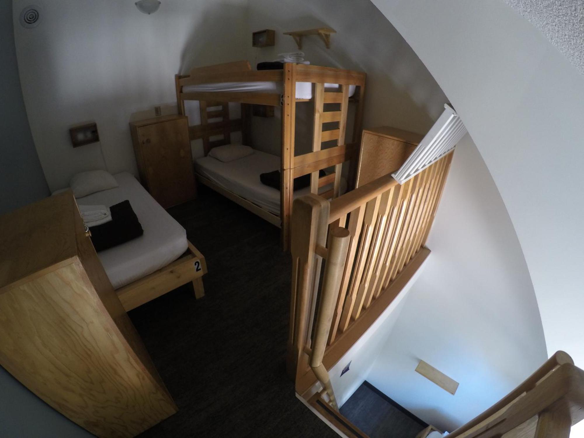 Hi Lake Louise Alpine Centre - Hostel エクステリア 写真