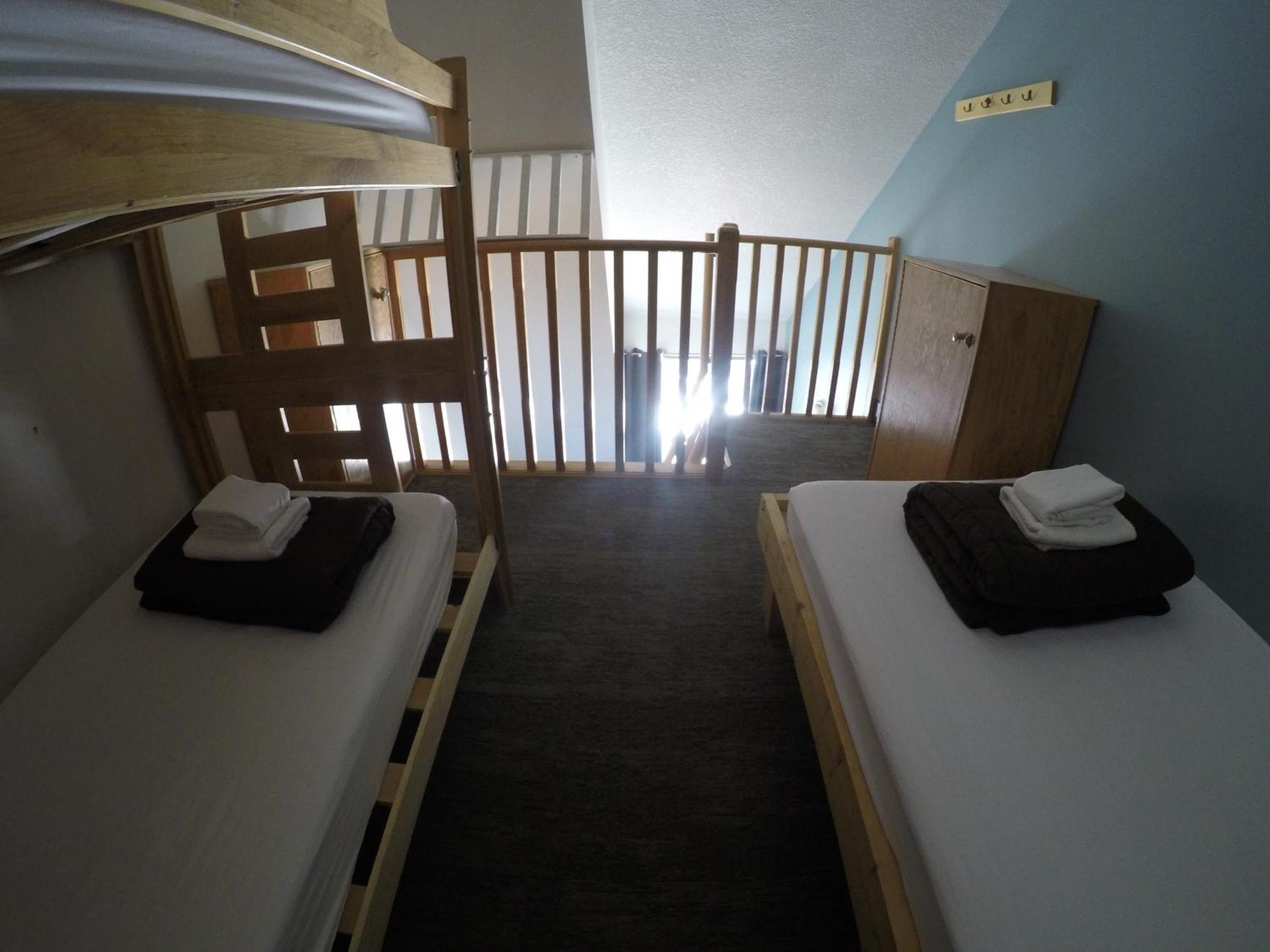 Hi Lake Louise Alpine Centre - Hostel エクステリア 写真